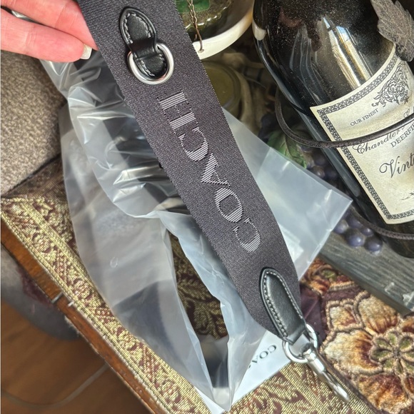 Authentic Coach Black Adjustable webbed/leather 1.5" Belt - Picture 2 of 5